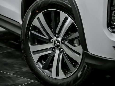 New 2025 Mitsubishi Outlander Sport SE image 3