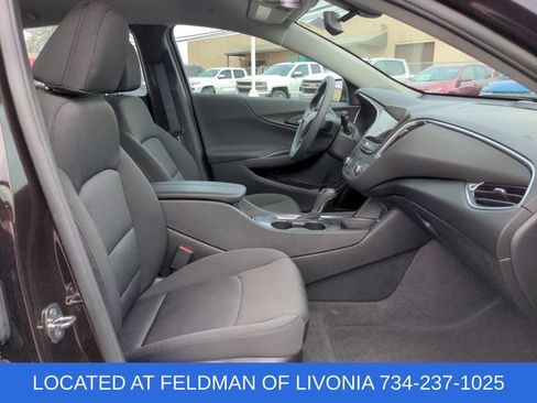 Used 2020 Chevrolet Malibu LT FWD image 32