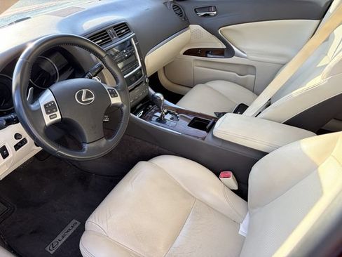Used 2013 Lexus IS 250 w/ Premium Pkg Value Edition RWD image 5