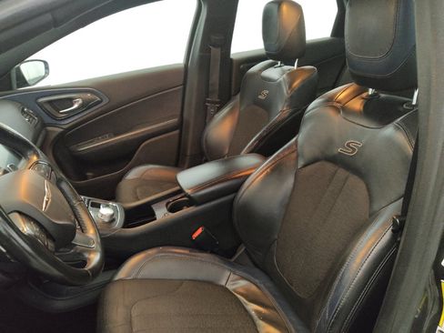 Used 2015 Chrysler 200 S w/ Navigation & Sound Group I FWD image 17