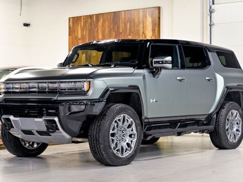 Used 2024 GMC Hummer EV 3X AWD/4WD image 2