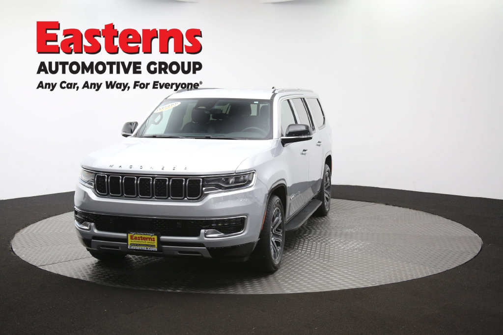 Used 2024 Jeep Wagoneer L Series II w/ Flexible Seating Group AWD/4WD image 61