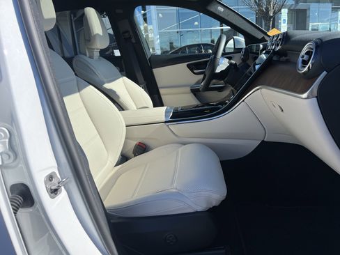 Certified 2025 Mercedes-Benz GLC 300 300 image 36