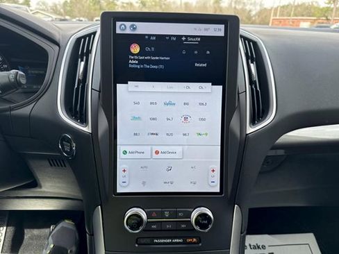 New 2024 Ford Edge SE image 17