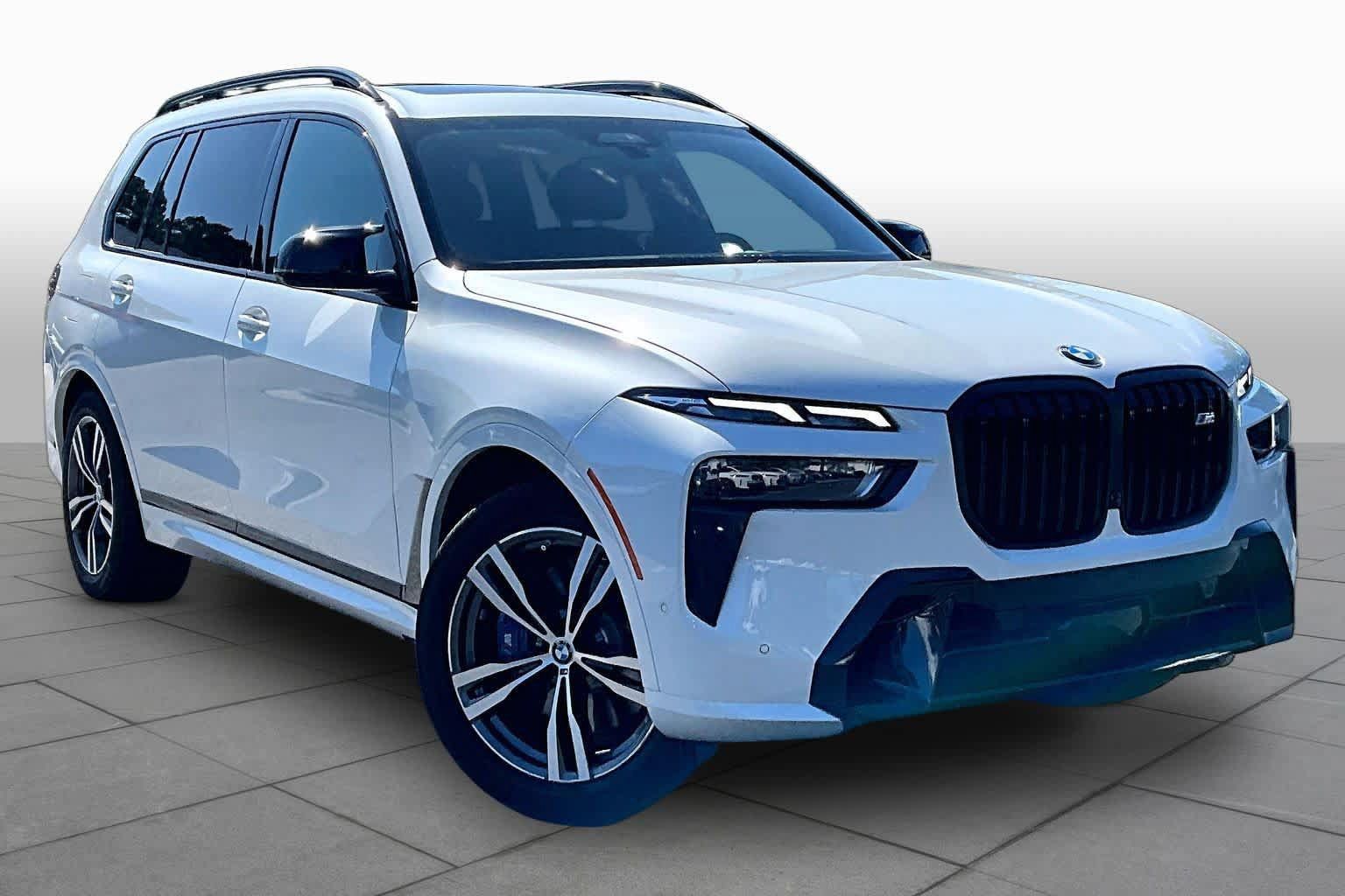 Used 2025 BMW X7 M60i AWD/4WD image 3