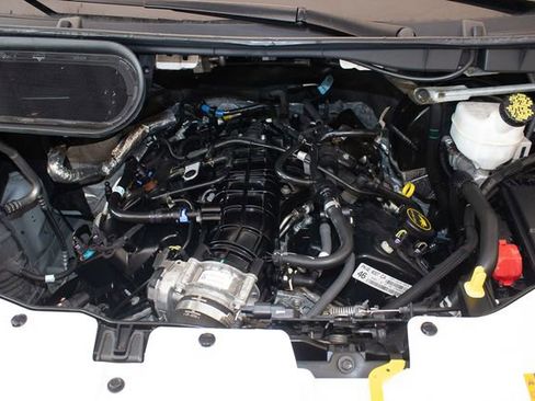 Used 2023 Ford Transit 350 XLT image 3