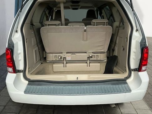 Used 2005 Ford Freestar SE image 19