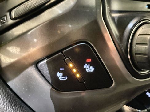 Used 2017 Chevrolet Silverado 1500 LT w/ All Star Edition image 31