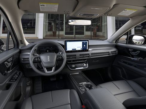 New 2026 Lincoln Corsair Premiere image 9