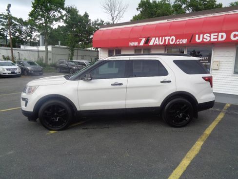 Used 2018 Ford Explorer Sport w/ Equipment Group 401A AWD/4WD image 13