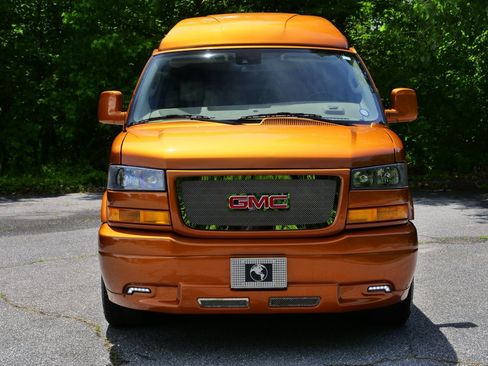 Used 2025 GMC Savana 2500 Extended w/ Driver Convenience Package RWD image 5