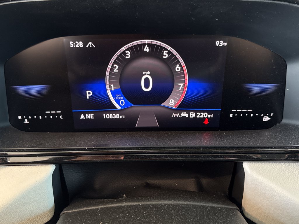 Certified 2025 Volkswagen Taos S AWD/4WD image 4