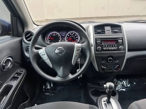 Used 2018 Nissan Versa SV FWD image 12