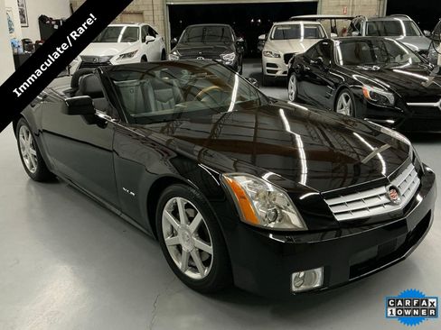 Used 2005 Cadillac XLR image 3