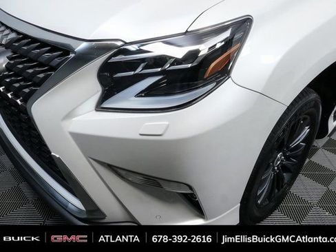 Used 2023 Lexus GX 460 Luxury image 34