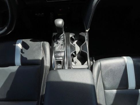 Used 2025 Toyota Camry SE FWD image 19