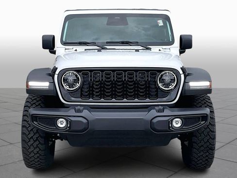 Used 2025 Jeep Wrangler Willys image 4