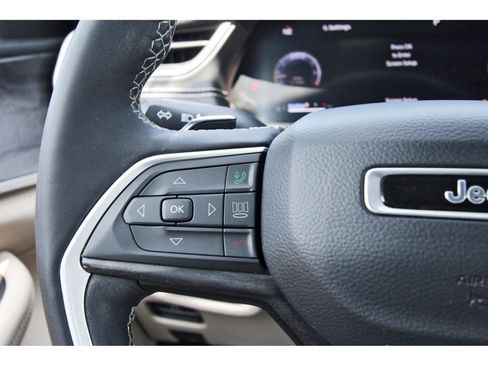 Used 2023 Jeep Grand Cherokee L Limited RWD image 22
