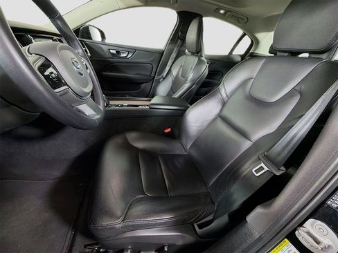 Used 2024 Volvo S60 B5 Plus image 12