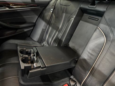 Used 2017 BMW 530i RWD image 13