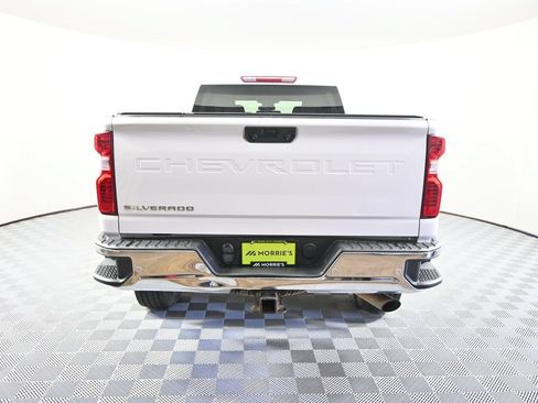 Used 2024 Chevrolet Silverado 2500 W/T w/ WT Convenience Package AWD/4WD image 5