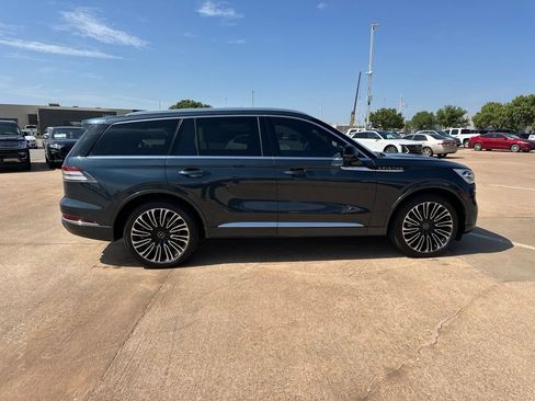 Used 2023 Lincoln Aviator Black Label w/ Dynamic Handling Package AWD/4WD image 4