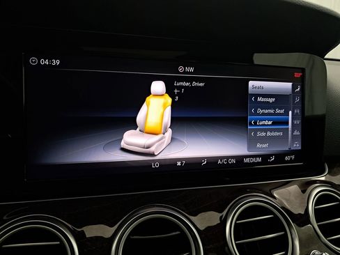 Used 2018 Mercedes-Benz E 400 4MATIC Sedan image 35