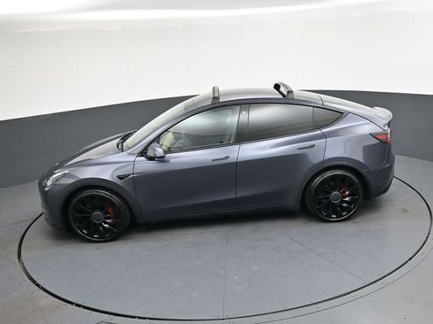 Used 2021 Tesla Model Y Performance image 25