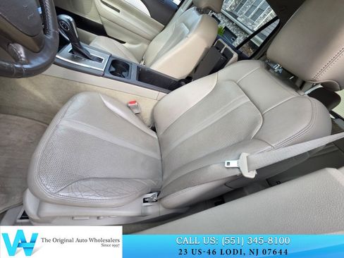 Used 2011 Lincoln MKX 2WD image 17