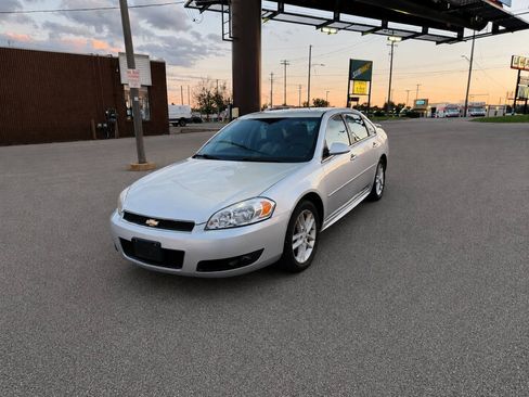 Used 2012 Chevrolet Impala LTZ FWD image 8