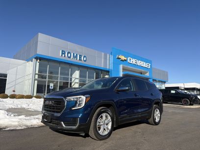 Used 2022 GMC Terrain SLE w/ Driver Convenience Package
