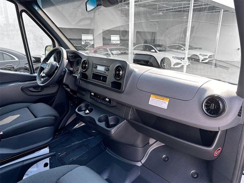 New 2025 Mercedes-Benz Sprinter 2500 image 26
