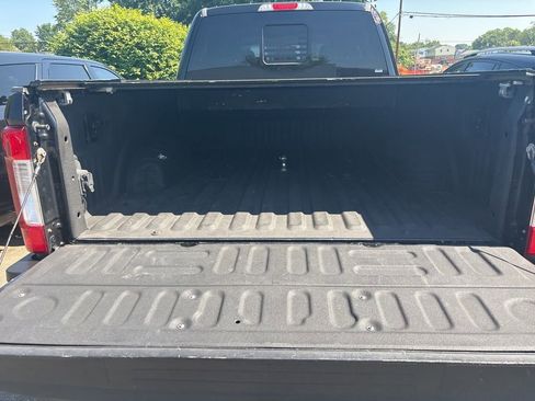 Used 2017 Ford F250 Lariat w/ Chrome Package AWD/4WD image 18