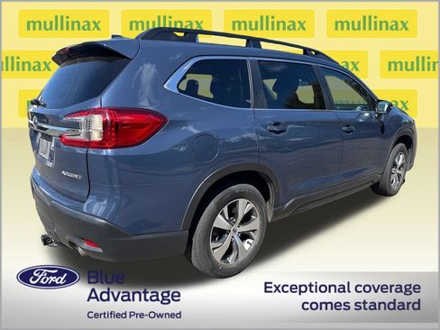 Used 2023 Subaru Ascent Premium AWD/4WD image 3