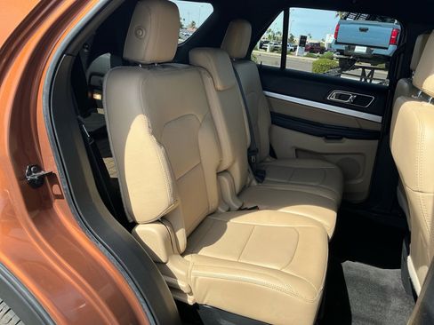 Used 2017 Ford Explorer XLT w/ Equipment Group 202A image 18