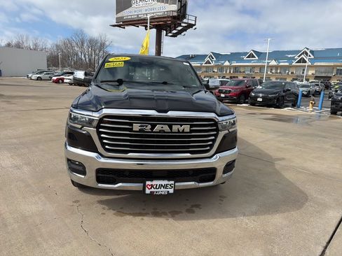 Used 2025 RAM 1500 Laramie AWD/4WD image 2