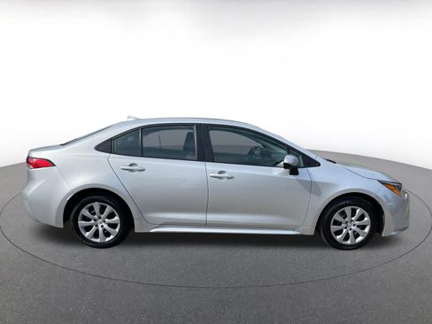 Used 2025 Toyota Corolla LE image 15