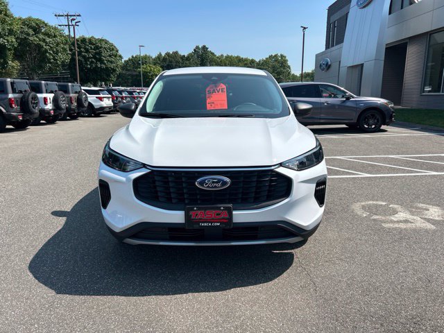 Used 2025 Ford Escape Active AWD/4WD image 2