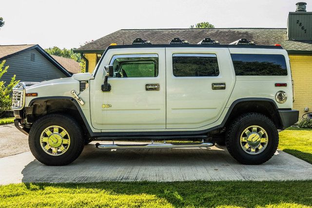 Used 2003 HUMMER H2 w/ Preferred Equipment Group AWD/4WD image 1
