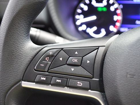 Used 2025 Nissan Sentra SV FWD image 21