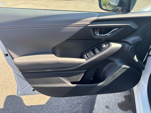 Used 2024 Subaru Crosstrek 2.5i Limited w/ Crosstrek Mirror Package AWD/4WD image 18