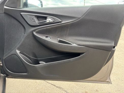 Used 2024 Chevrolet Malibu LT image 27