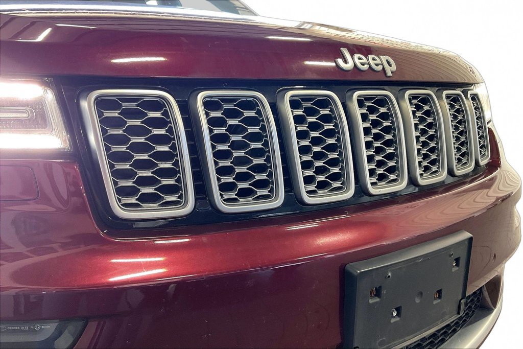 Used 2020 Jeep Grand Cherokee Summit AWD/4WD image 22