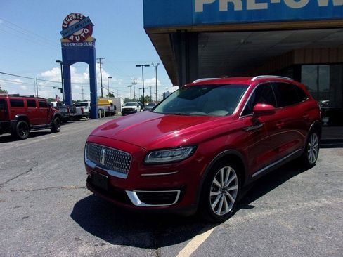 Used 2019 Lincoln Nautilus Select FWD image 1