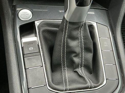 Used 2022 Volkswagen Tiguan S FWD image 22