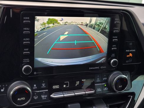 Certified 2022 Toyota Highlander XLE image 15