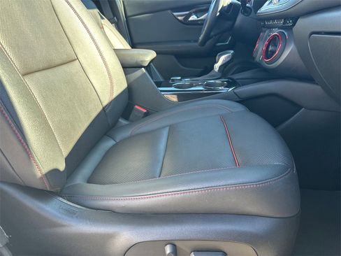 Used 2022 Chevrolet Blazer RS w/ Enhanced Convenience Package image 14