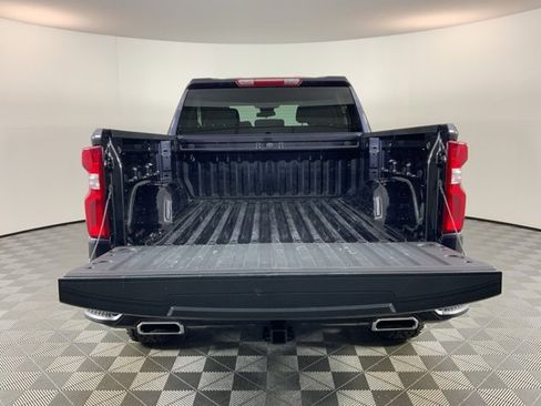Used 2024 Chevrolet Silverado 1500 LT Trail Boss image 7