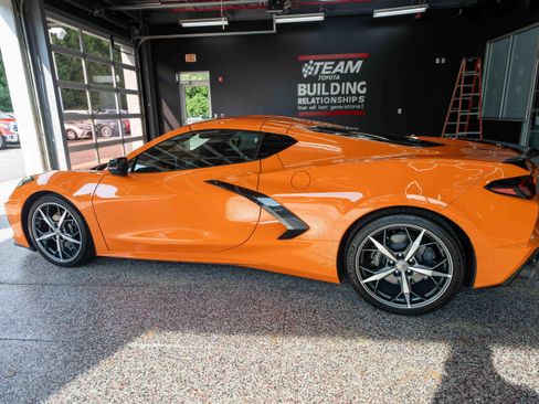 Used 2023 Chevrolet Corvette Stingray Coupe w/ 1LT RWD image 2