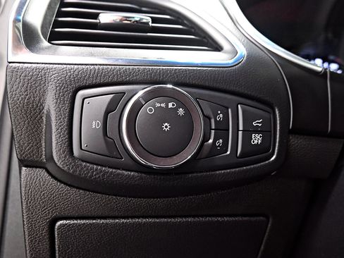 Used 2019 Ford Edge ST w/ Convenience Package AWD/4WD image 10